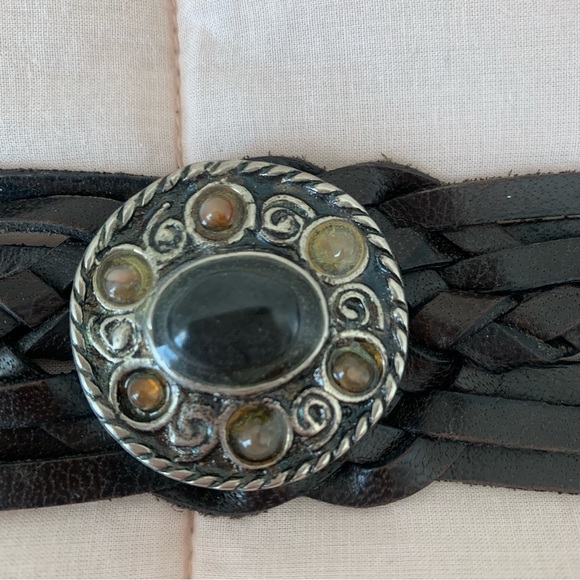 Brown leather belt woven with gorgeous silver stone accented areas stone buckle - Picture 6 of 15